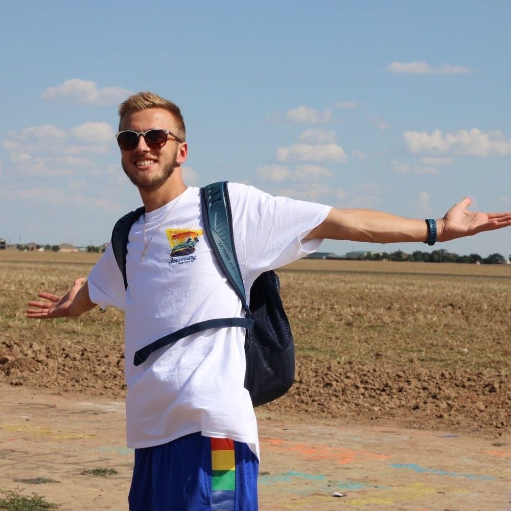 Meet your Posher, Maxime